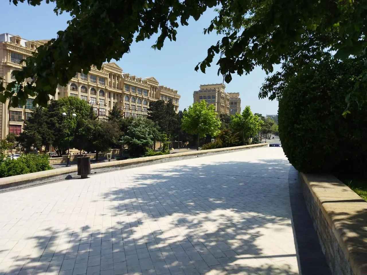 Continental Apartment Baku